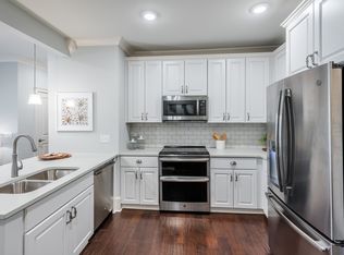 511 Queens, Charlotte, NC 28207