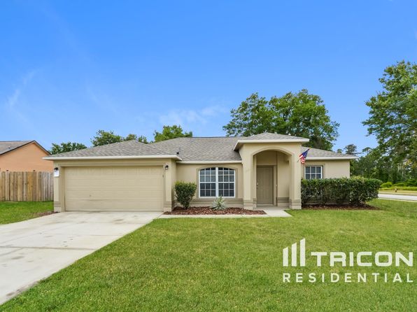1301 Wildberry Ln
