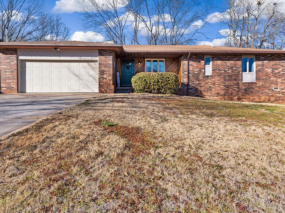 1st image of 1923 E Valley Water Mill Road