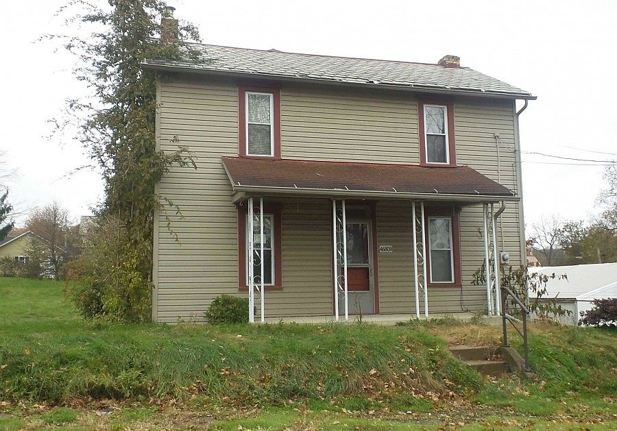 1st image of 46808 Taylor St