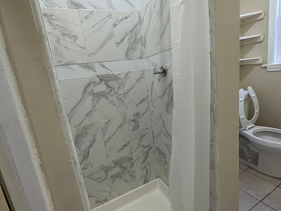 1st image of 4 S 43rd St Floor 3