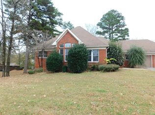108 Lakeshore Dr, Russellville, AR 72802