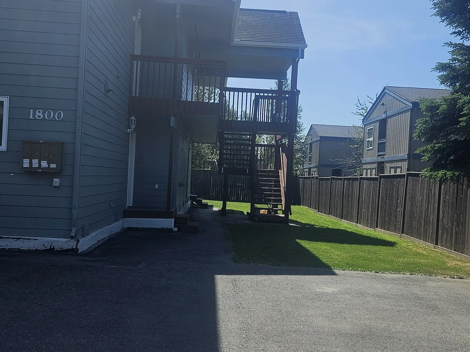 1800 E 72nd Ave — Photo 3