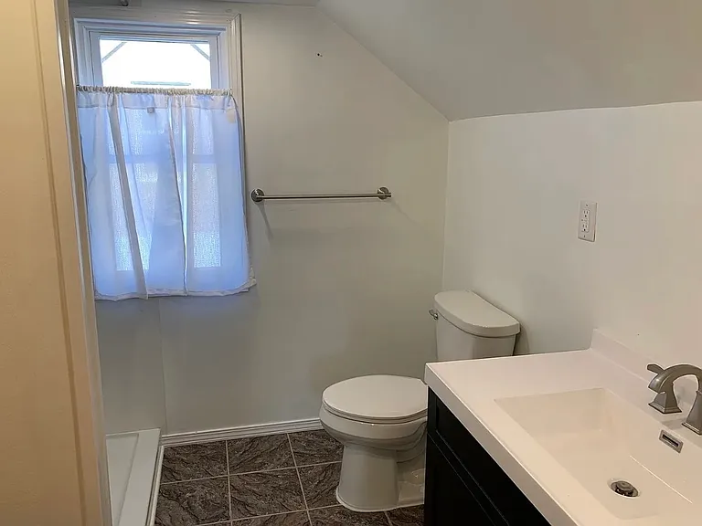 523 Garfield Ave — Photo 5