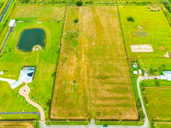 4 Sneed Road, Fort Pierce, FL 34945