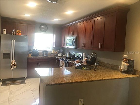 3rd image of 611 Mayan Pl