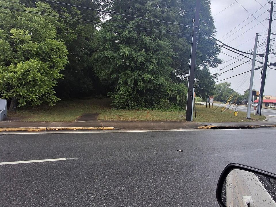 2nd image of 2592 Montpelier Ave