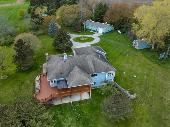 9759 Middle ROAD, Oostburg, WI 53070