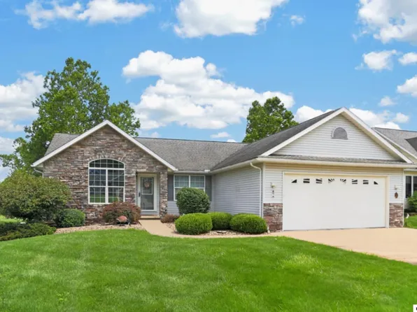 870 Fairway Dr, Howard, OH 43028