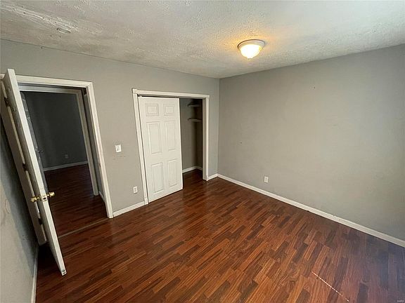 5th image of 7499 Rowles Ave