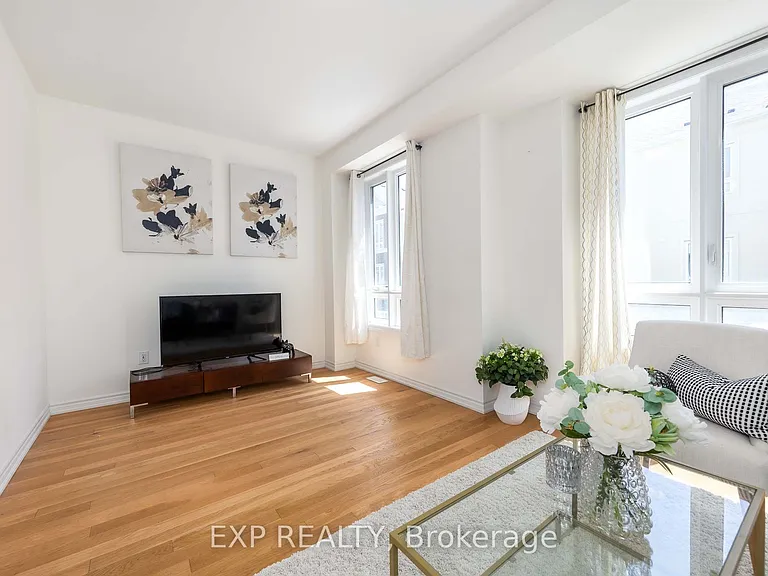 58 Massachusetts Ln — Photo 17