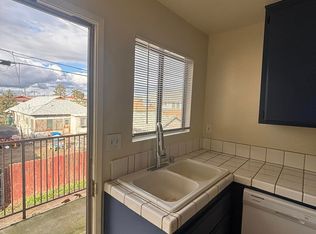 1001 Oleander Ave #7, Bakersfield, CA 93304