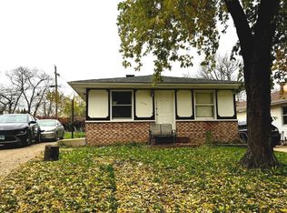 1224 2nd Ave, Aurora, IL 60505