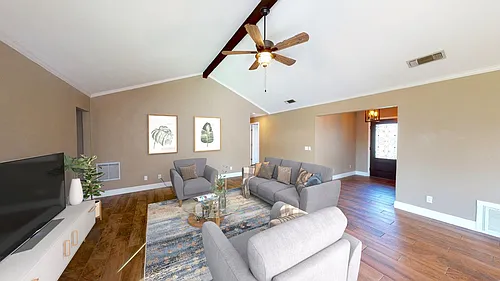 204 Monaco Dr Photo 1