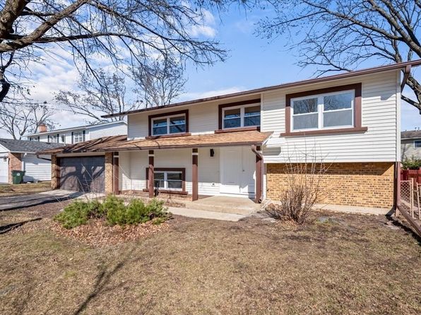 215 Brighton Rd, Elk Grove Village, IL 60007