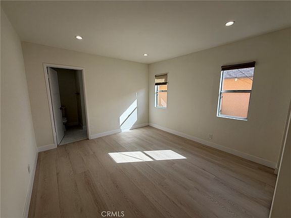 3rd image of 3357 Honolulu Ave #3357