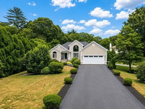 19 Forestview Dr, Fairhaven, MA 02719