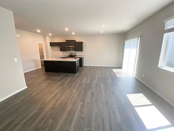 4th image of 10724 186th St E