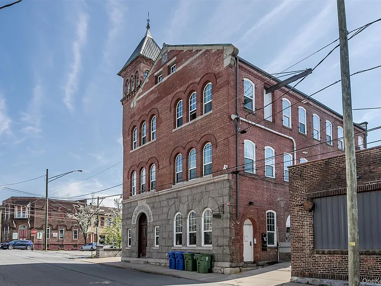 22 Cottage St #3B — Photo 14
