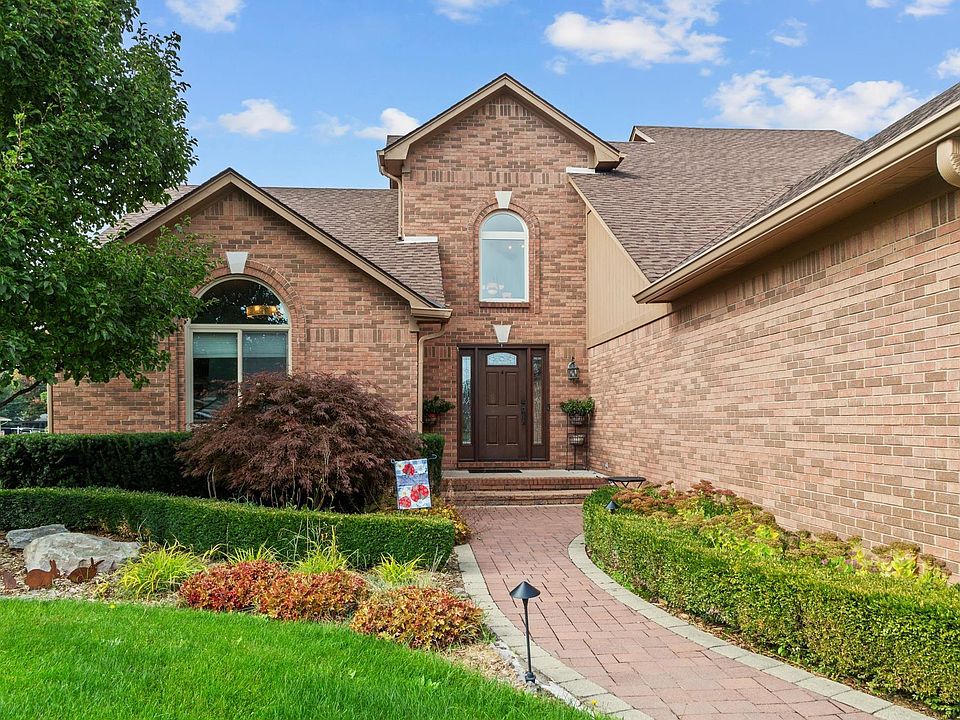 1st image of 31147 White Oak Ct
