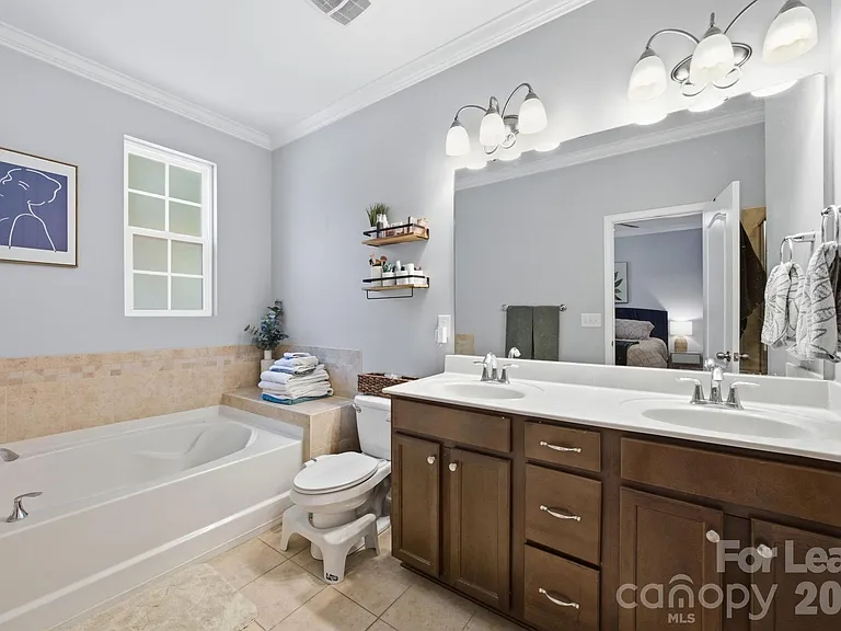 7037 Broughton Ln — Photo 12