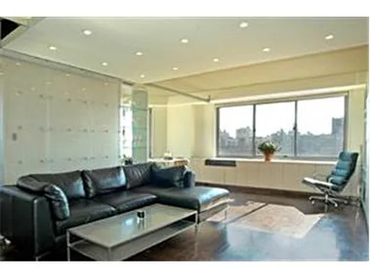 Rented by Douglas Elliman | media 13