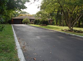 514 Landing Ave, Smithtown, NY 11787