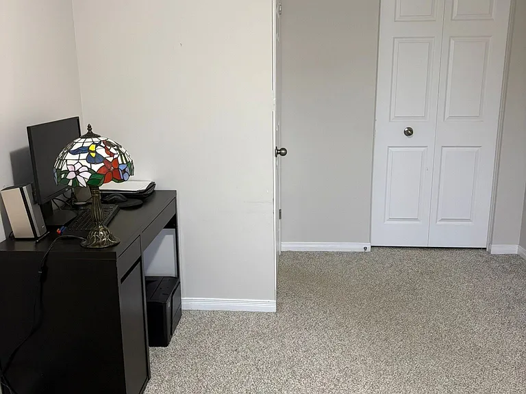 42 N Foxglove Cres — Photo 15
