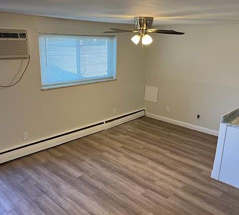 2nd image of 5 W North St APT 5