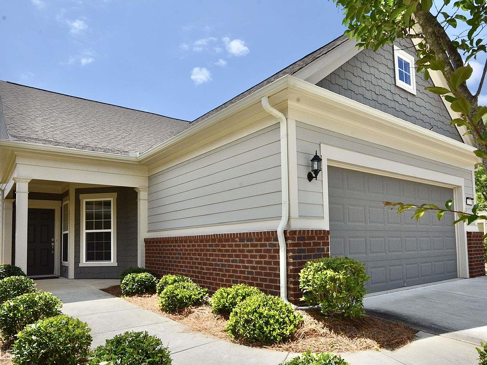 1st image of 230 English Ivy Dr #110
