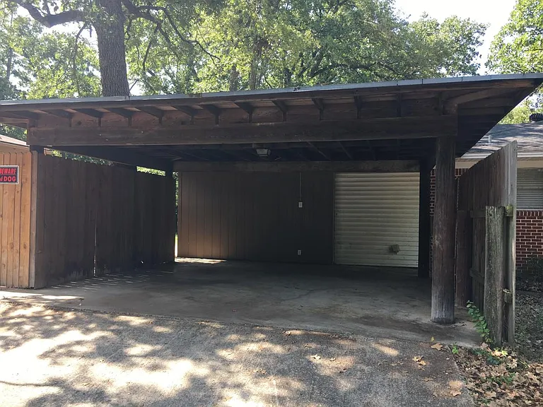 2203 Mercedes Rd — Photo 16
