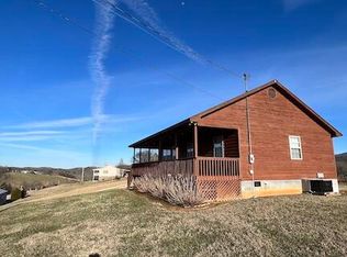 515 Mountain Lake Rd, Newport, TN 37821