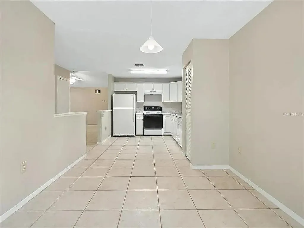2 bed, 2326 sqft, $1,875 — Photo 3