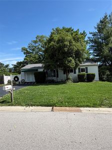 1009 Dauphine Ln, Ballwin, MO, 63011