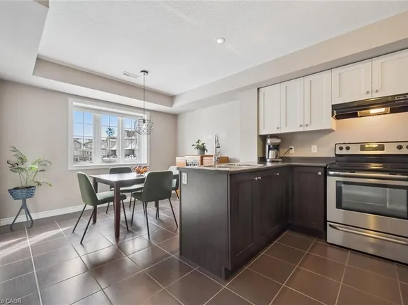 15 Carere Cres #28-B, Guelph, ON N1E 0K4