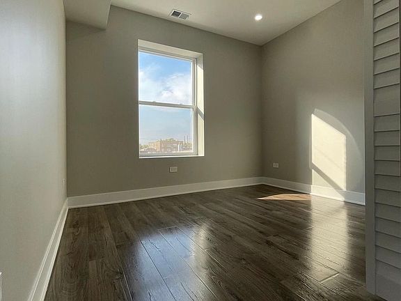 5th image of 4230 W Crystal St #16320076