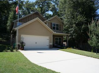 102 Polawenna Ct, Warner Robins, GA 31088