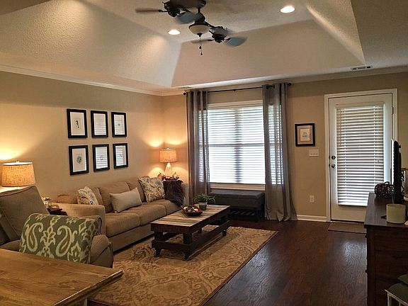 2nd image of 12744 Mill Creek Dr