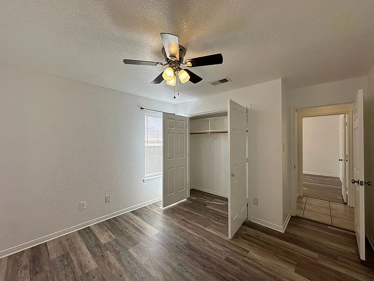 2703 Edgefield St — Photo 17