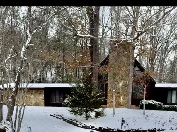 347 Branham Hts, Pikeville, KY 41501