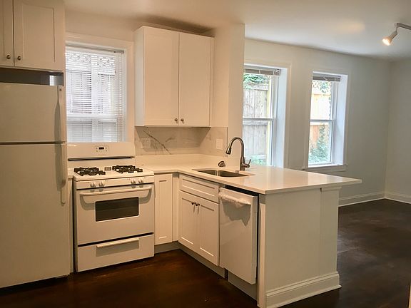 2nd image of 2642 N Marshfield Avenue Grn #2642