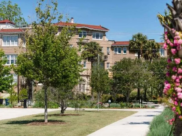63 Rutledge Ave APT 8, Charleston, SC 29401