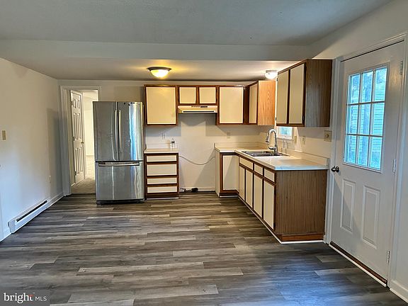 5th image of 10018 Crystal Falls Dr