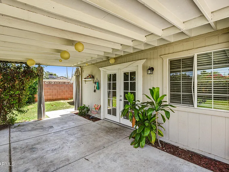 4652 E Vernon Ave — Photo 15