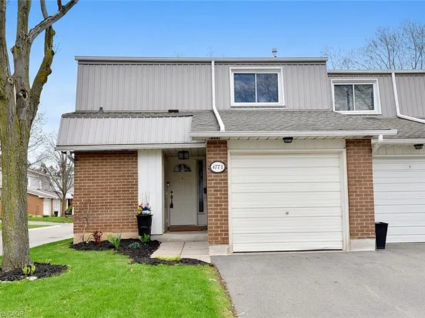 477 Woodview Rd #1, Burlington, ON L7N 2Z9