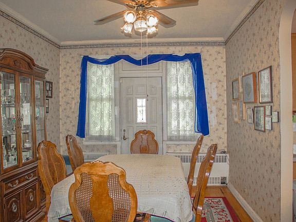 5th image of 3706 Avenue S