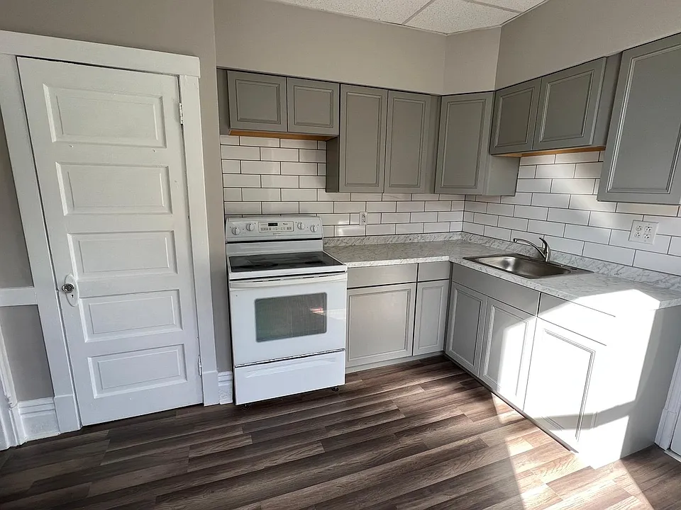 2121 Vodeli St #1