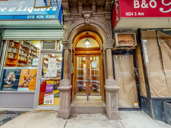 1654 Third Avenue image 6 of 9