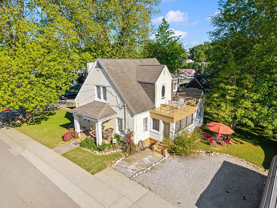 1st image of 124 N Richardson Dr