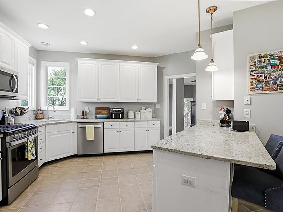 4th image of 8836 Crystal River Dr